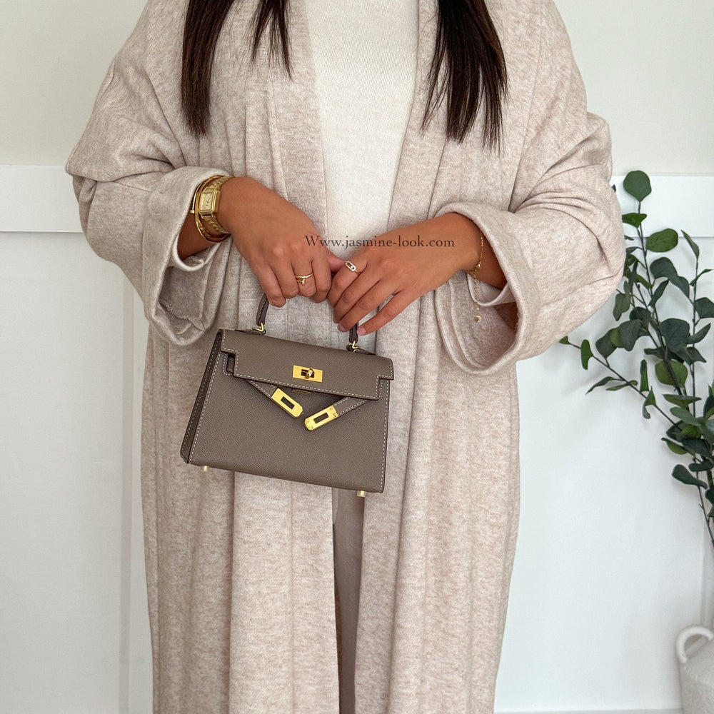 Modest taupe mottled vest