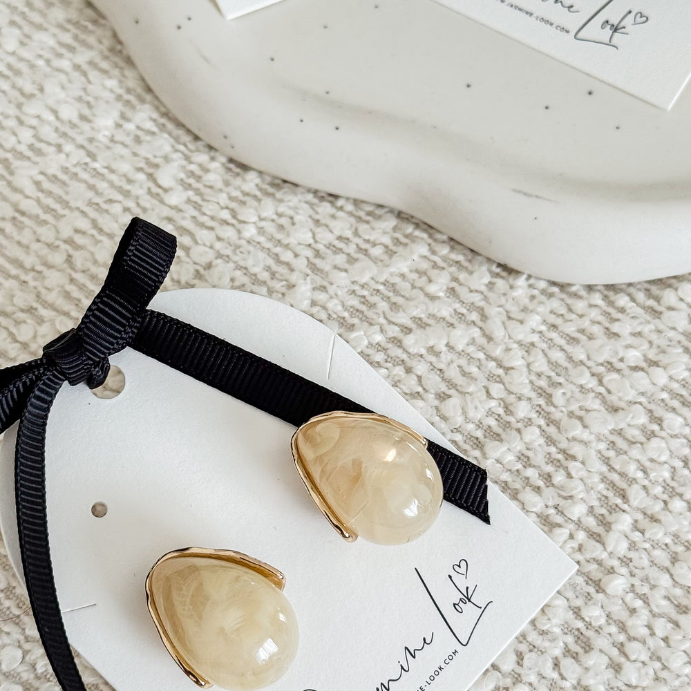 Boucle d’oreille Goutte résine