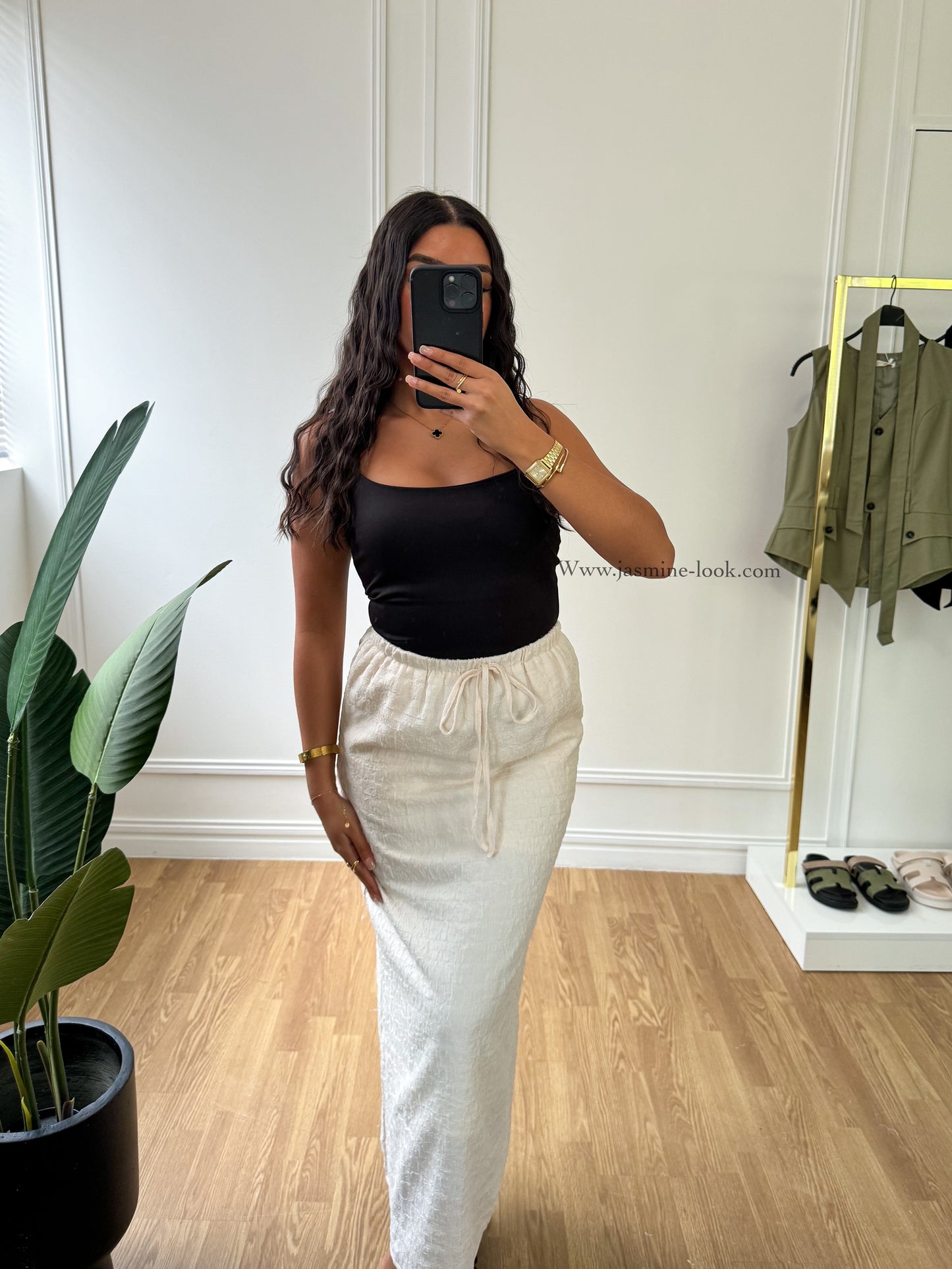 Ivory textured skirt