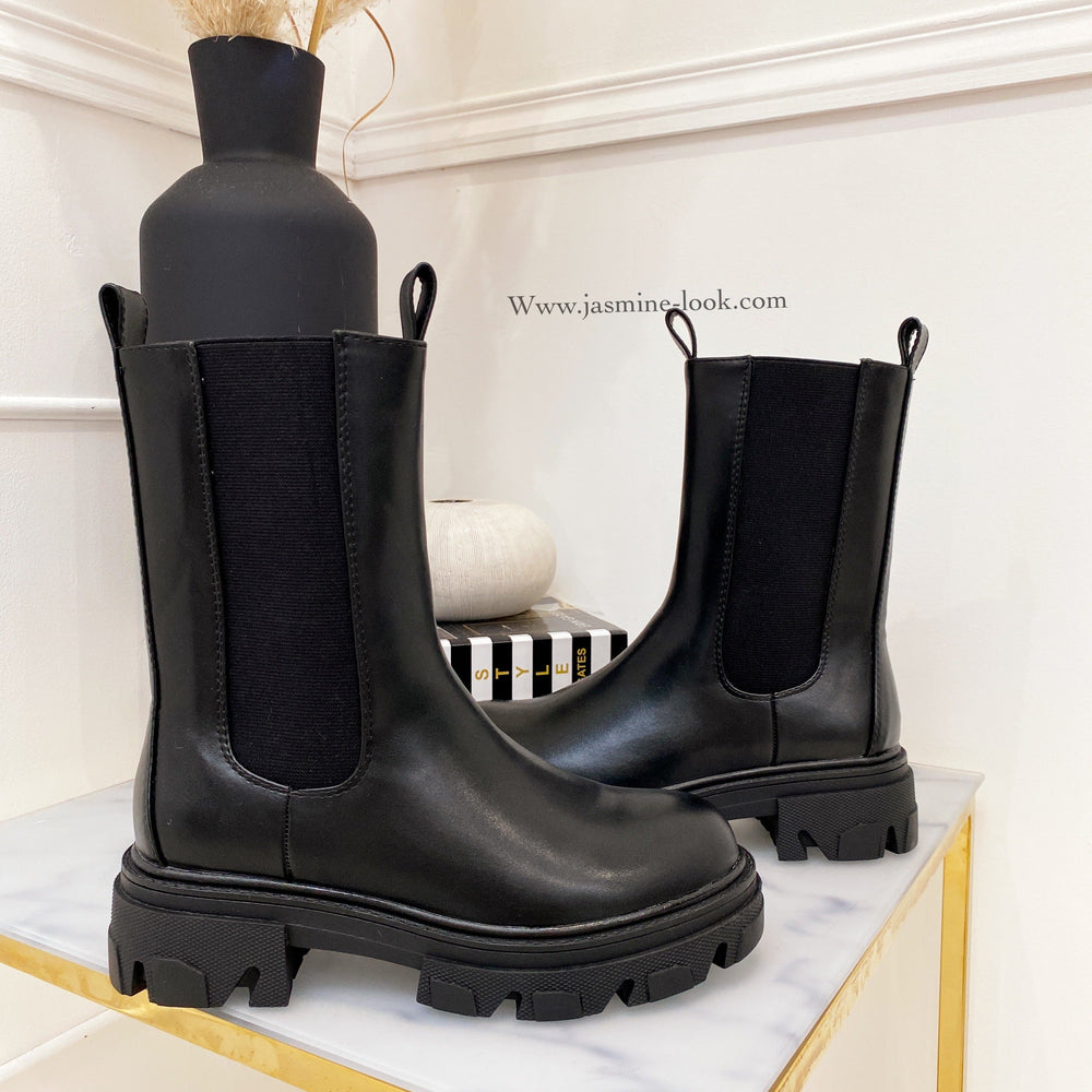 Chelsea boots