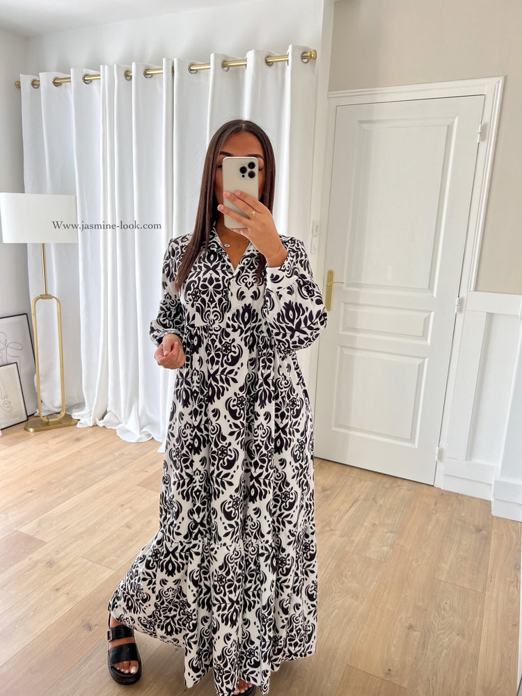 Robe Hanna black
