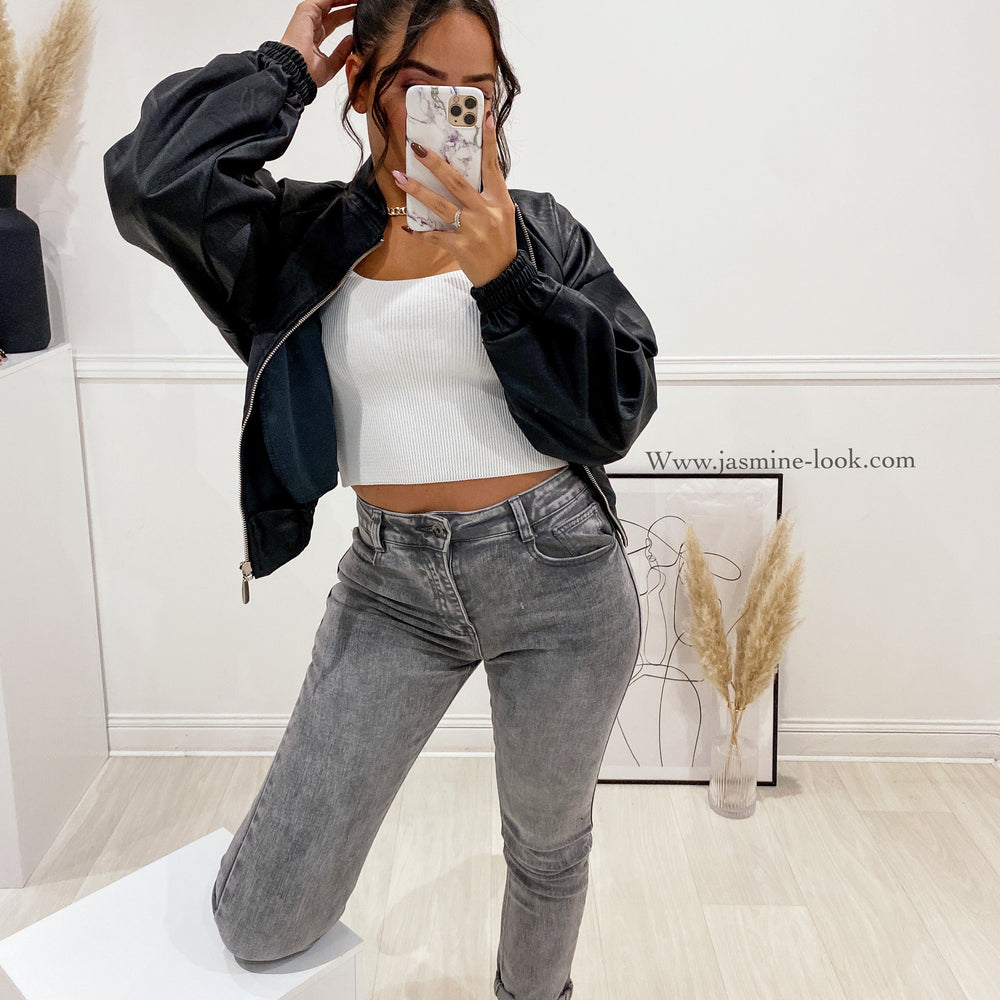 Jean MoM grey