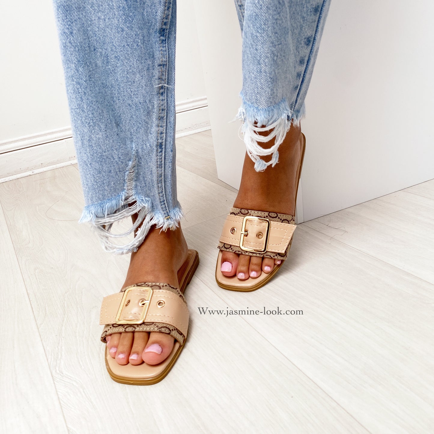 Gigi Beige Sandal