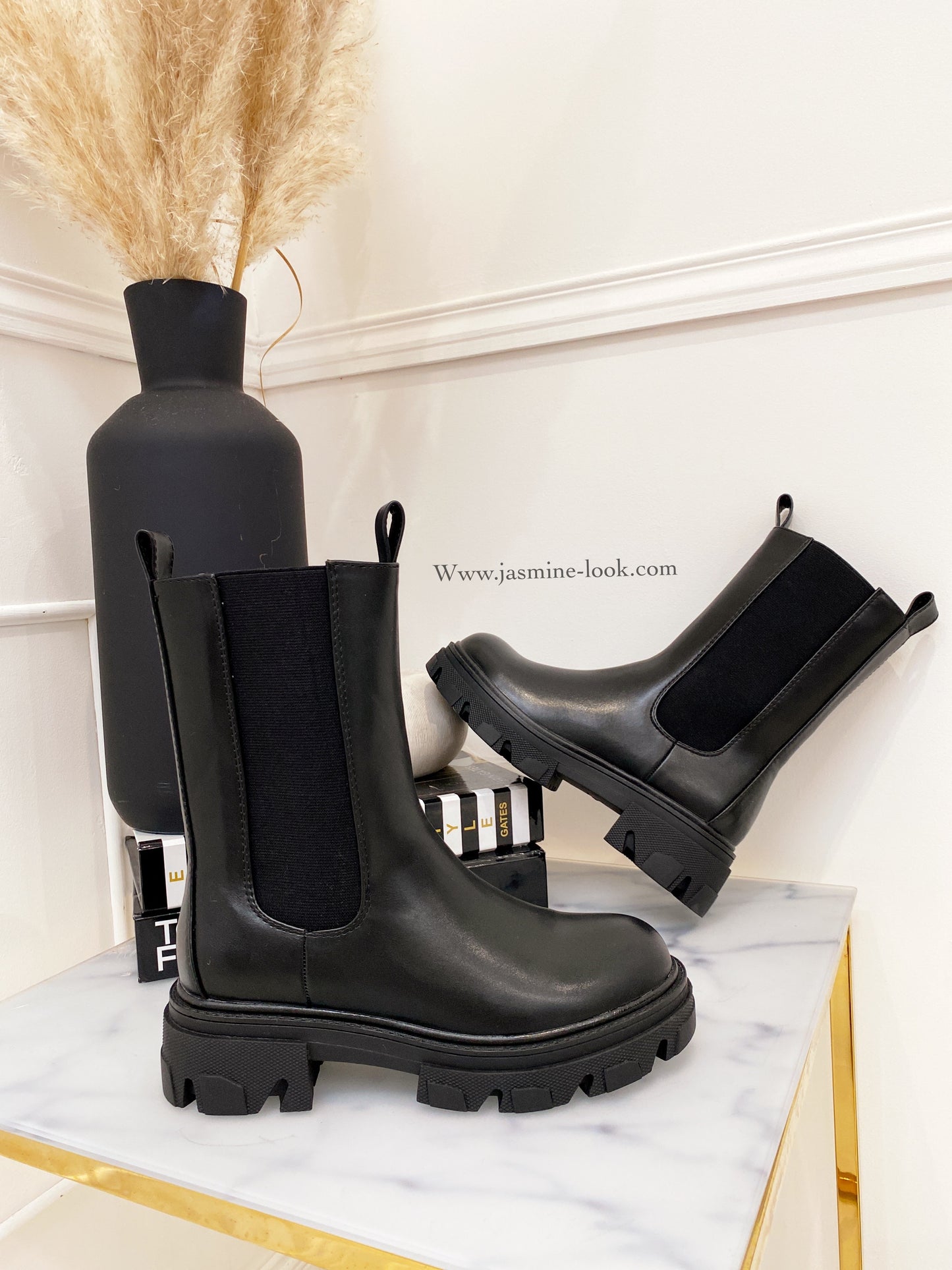 Chelsea boots